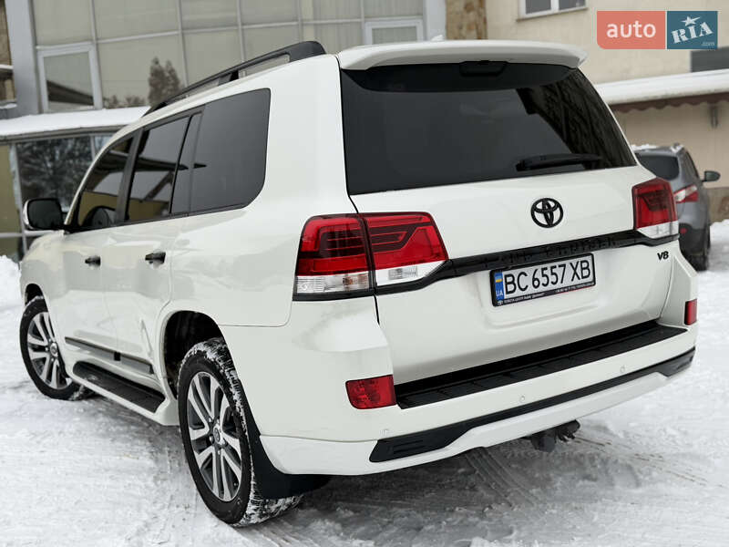 Внедорожник / Кроссовер Toyota Land Cruiser 2016 в Львове фото 12 Внедорожник / Кроссовер Toyota Land Cruiser 2016 в Львове