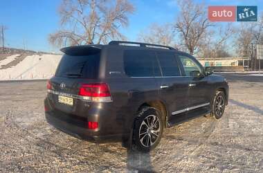 Внедорожник / Кроссовер Toyota Land Cruiser 2017 в Киеве