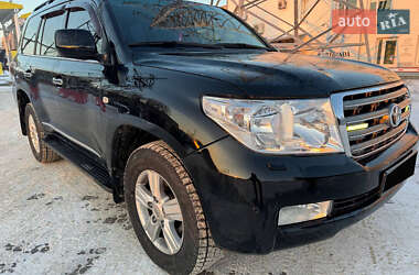 Позашляховик / Кросовер Toyota Land Cruiser 2007 в Чернівцях