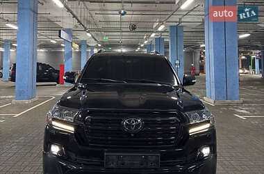 Внедорожник / Кроссовер Toyota Land Cruiser 2017 в Киеве
