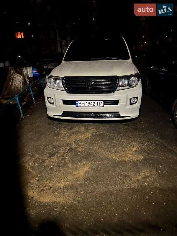 Toyota Land Cruiser 2012