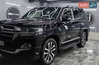 Внедорожник / Кроссовер Toyota Land Cruiser 2019 в Киеве