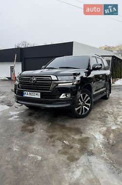 Внедорожник / Кроссовер Toyota Land Cruiser 2018 в Киеве