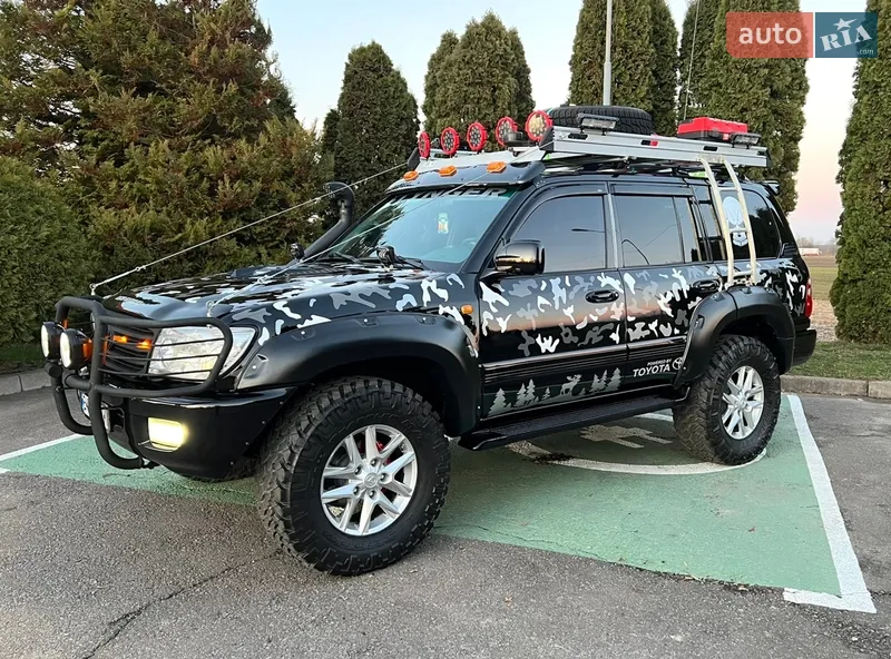 Toyota Land Cruiser