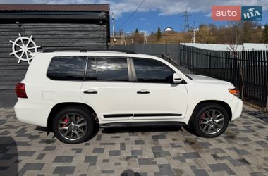 Внедорожник / Кроссовер Toyota Land Cruiser 2012 в Славском