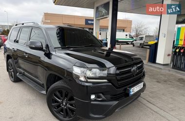 Внедорожник / Кроссовер Toyota Land Cruiser 2017 в Днепре