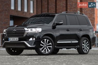 Позашляховик / Кросовер Toyota Land Cruiser 2016 в Дніпрі