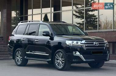 Внедорожник / Кроссовер Toyota Land Cruiser 2019 в Киеве