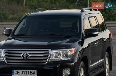 Позашляховик / Кросовер Toyota Land Cruiser 2012 в Чернівцях