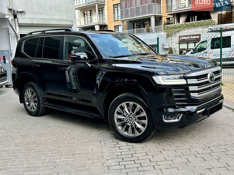 Внедорожник / Кроссовер Toyota Land Cruiser 2023 в Киеве