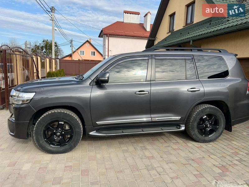 Внедорожник / Кроссовер Toyota Land Cruiser 2016 в Львове фото 3 Внедорожник / Кроссовер Toyota Land Cruiser 2016 в Львове