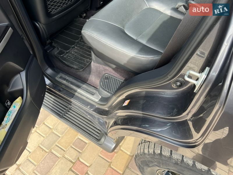 Внедорожник / Кроссовер Toyota Land Cruiser 2016 в Львове фото 12 Внедорожник / Кроссовер Toyota Land Cruiser 2016 в Львове