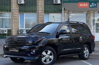 Позашляховик / Кросовер Toyota Land Cruiser 2013 в Миколаєві