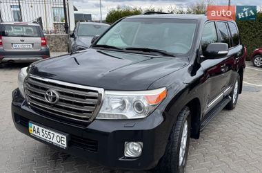 Позашляховик / Кросовер Toyota Land Cruiser 2013 в Києві