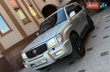 Внедорожник / Кроссовер Toyota Land Cruiser 2003 в Тячеве