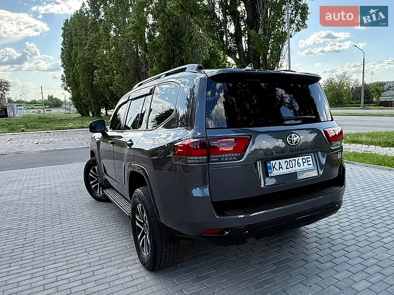 Toyota Land Cruiser 2021 VIN JTMABABJ704018031 фото оголошення 29 з 89