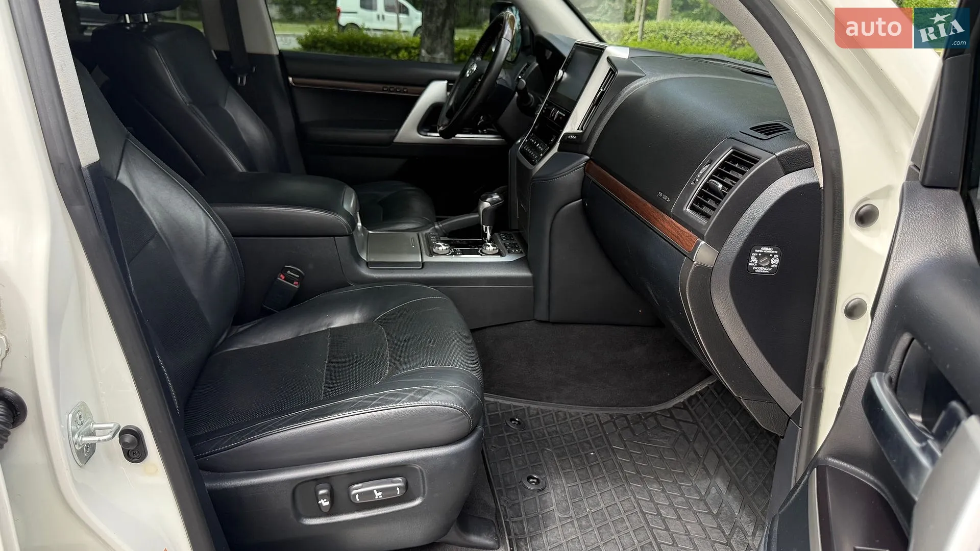 2019 Toyota Land Cruiser - мініатюра 17