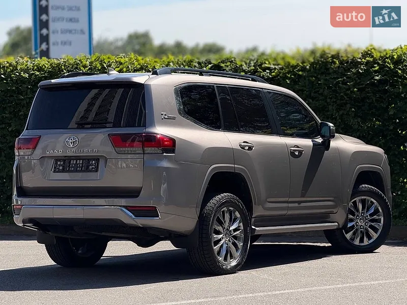 Toyota Land Cruiser 2021 VIN JTMABABJ304000285 фото оголошення 26 з 116