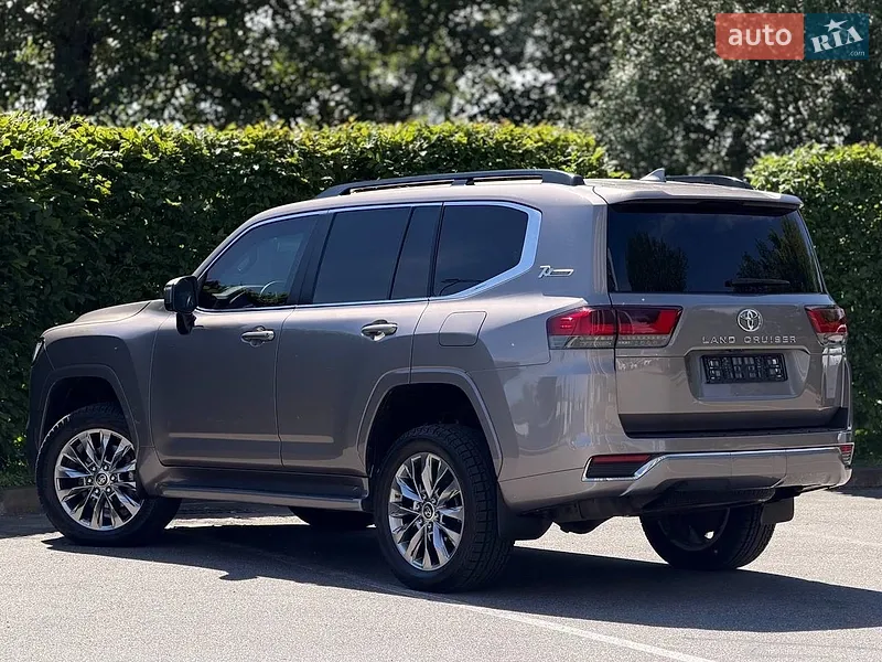 Toyota Land Cruiser 2021 VIN JTMABABJ304000285 фото оголошення 30 з 116