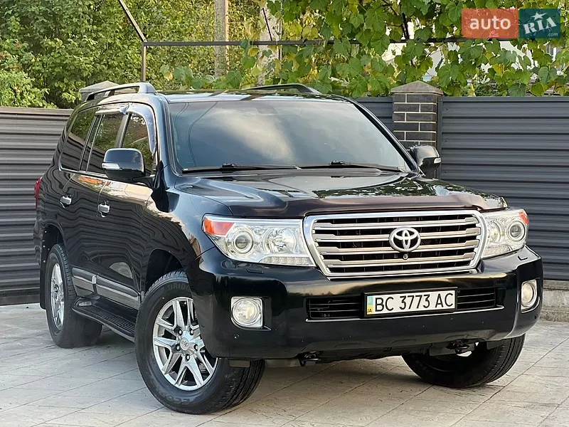 Toyota Land Cruiser 2014