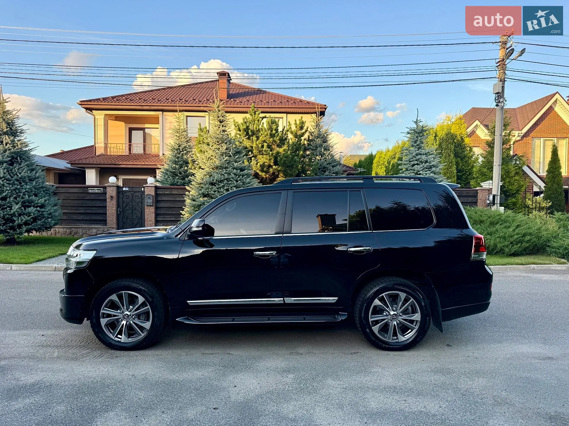 2020 Toyota Land Cruiser - мініатюра 8