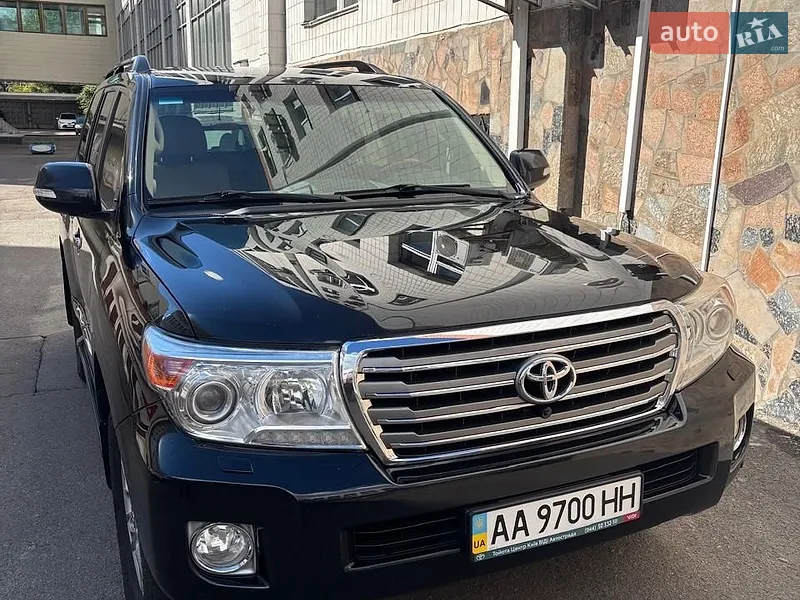 Toyota Land Cruiser