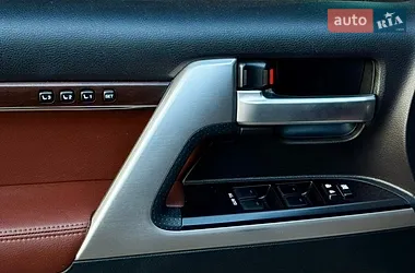 Toyota Land Cruiser 2019