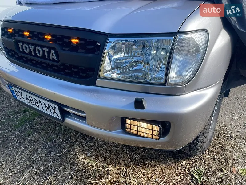 Toyota Land Cruiser