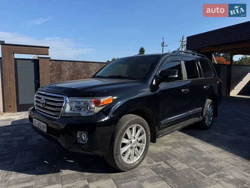 Toyota Land Cruiser 2014