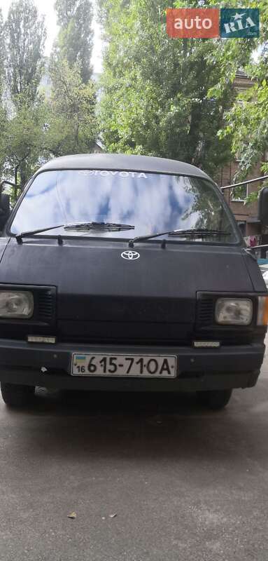 Минивэн Toyota LiteAce 1983 в Киеве