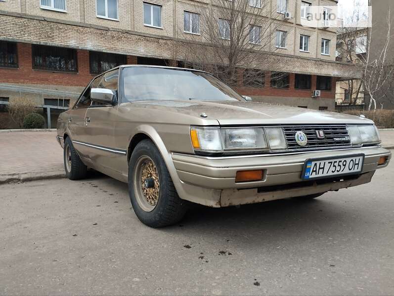 Седан Toyota Mark II 1987 в Славянске