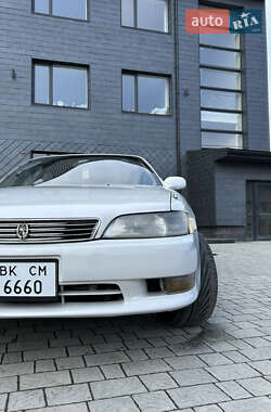 Седан Toyota Mark II 1995 в Ровно