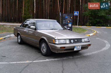 Седан Toyota Mark II 1987 в 