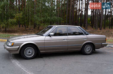 Седан Toyota Mark II 1987 в 