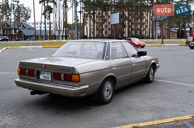 Седан Toyota Mark II 1987 в 