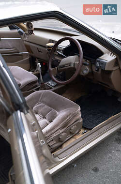 Седан Toyota Mark II 1987 в 