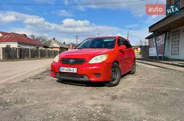 Хэтчбек Toyota Matrix 2005 в 