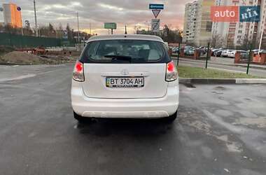 Хэтчбек Toyota Matrix 2004 в Киеве