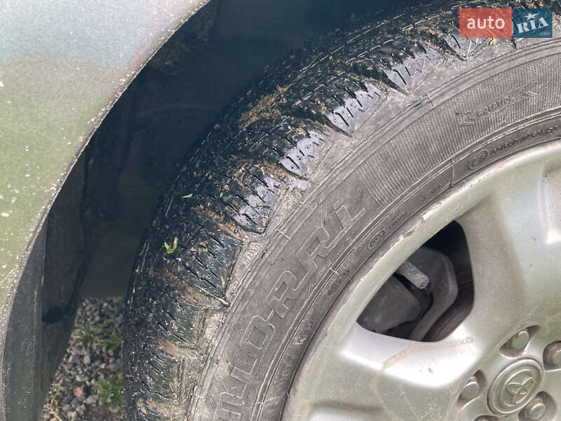 Хэтчбек Toyota Matrix 2005 в Виннице