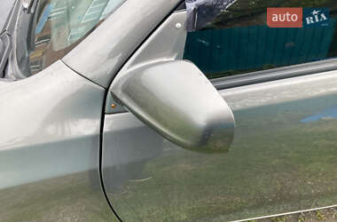 Хэтчбек Toyota Matrix 2005 в 