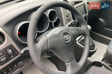 Хэтчбек Toyota Matrix 2005 в 