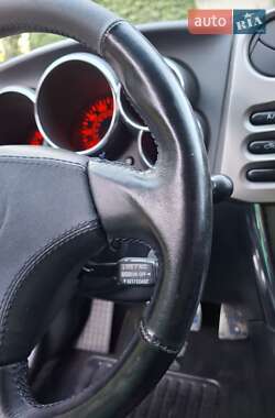 Хэтчбек Toyota Matrix 2003 в 
