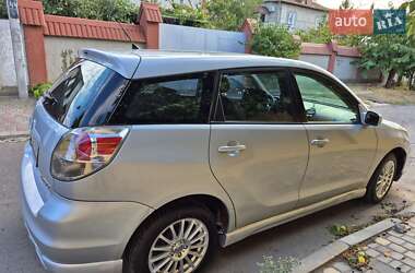 Хэтчбек Toyota Matrix 2006 в 