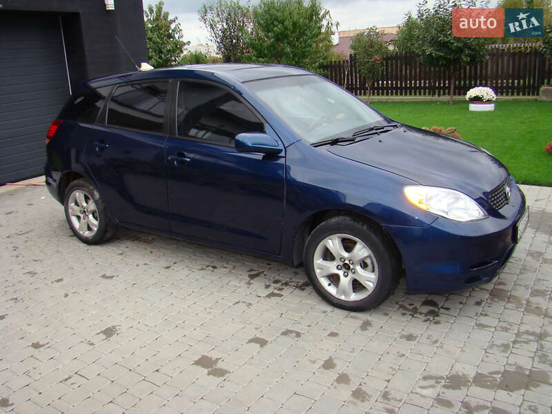 Хетчбек Toyota Matrix 2004 в Чорткові