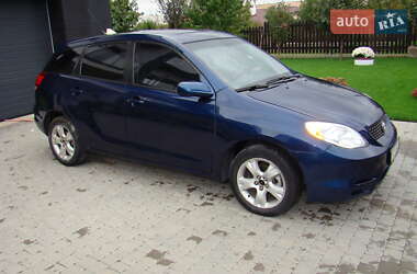 Хэтчбек Toyota Matrix 2004 в 