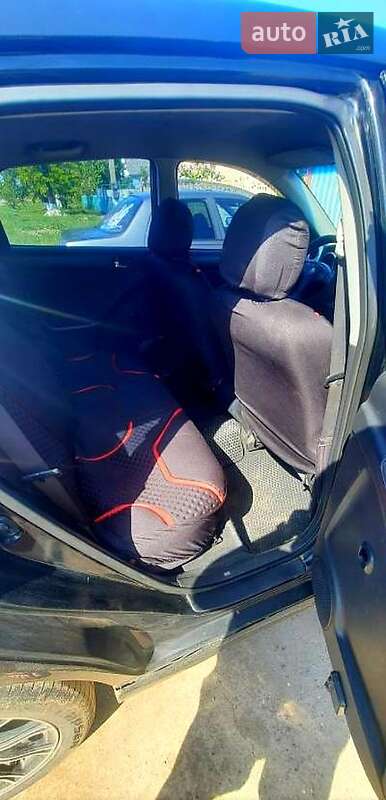 Хэтчбек Toyota Matrix 2003 в Очакове фото 7 Хэтчбек Toyota Matrix 2003 в Очакове