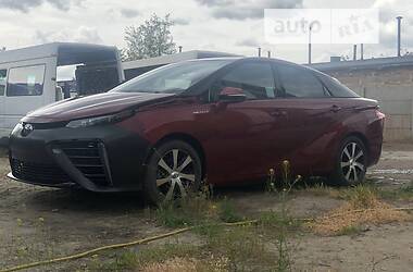 Седан Toyota Mirai 2017 в Кривом Роге