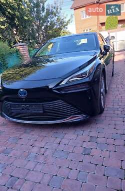 Седан Toyota Mirai 2022 в 