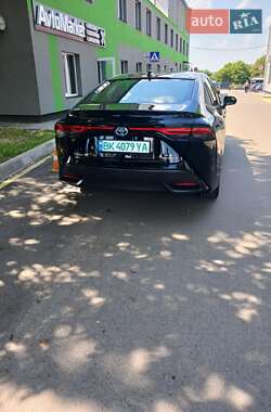 Седан Toyota Mirai 2022 в 