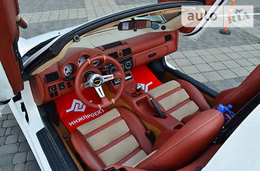 Кабриолет Toyota MR2 2000 в 